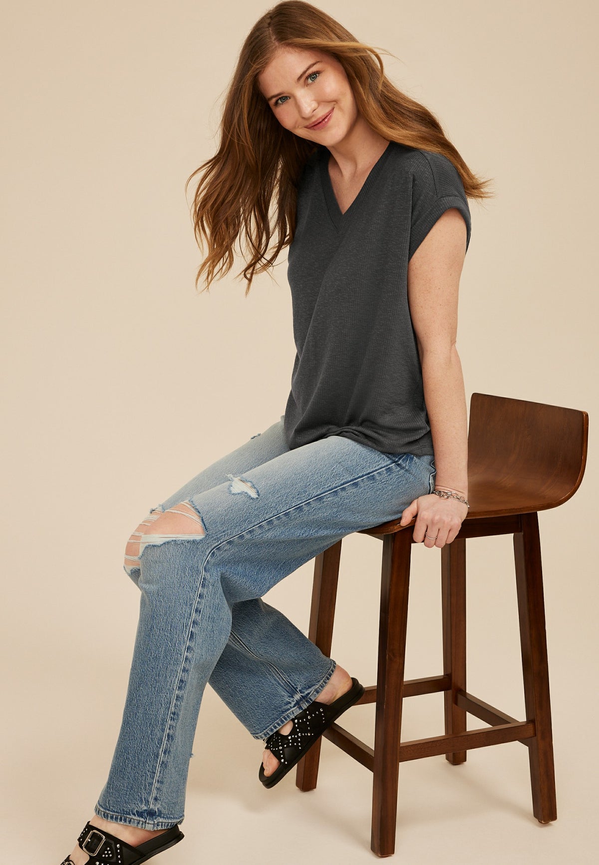 24/7 Berkley V Neck Short Sleeve Tee