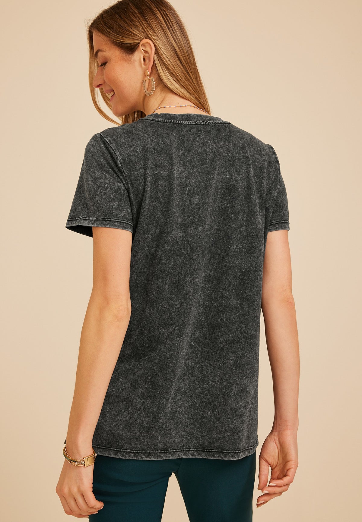 Trailing Floral Classic Fit Graphic Tee