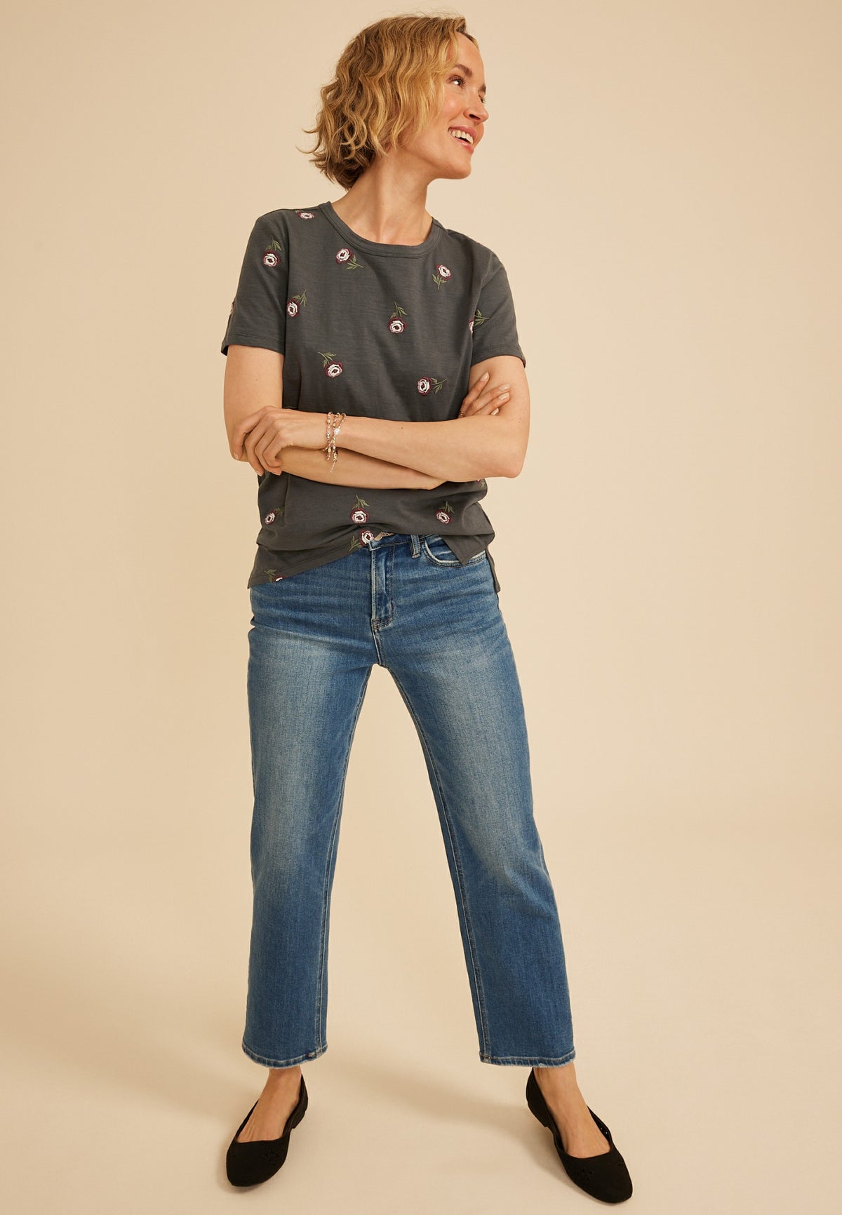 24/7 Dawson Embroidered Rose Crew Neck Tee