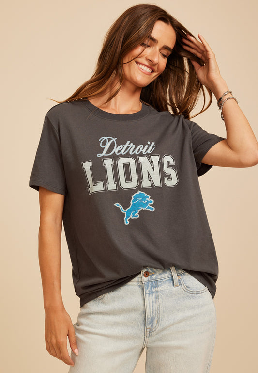 NFL® Oversized Fit Graphic Tee
