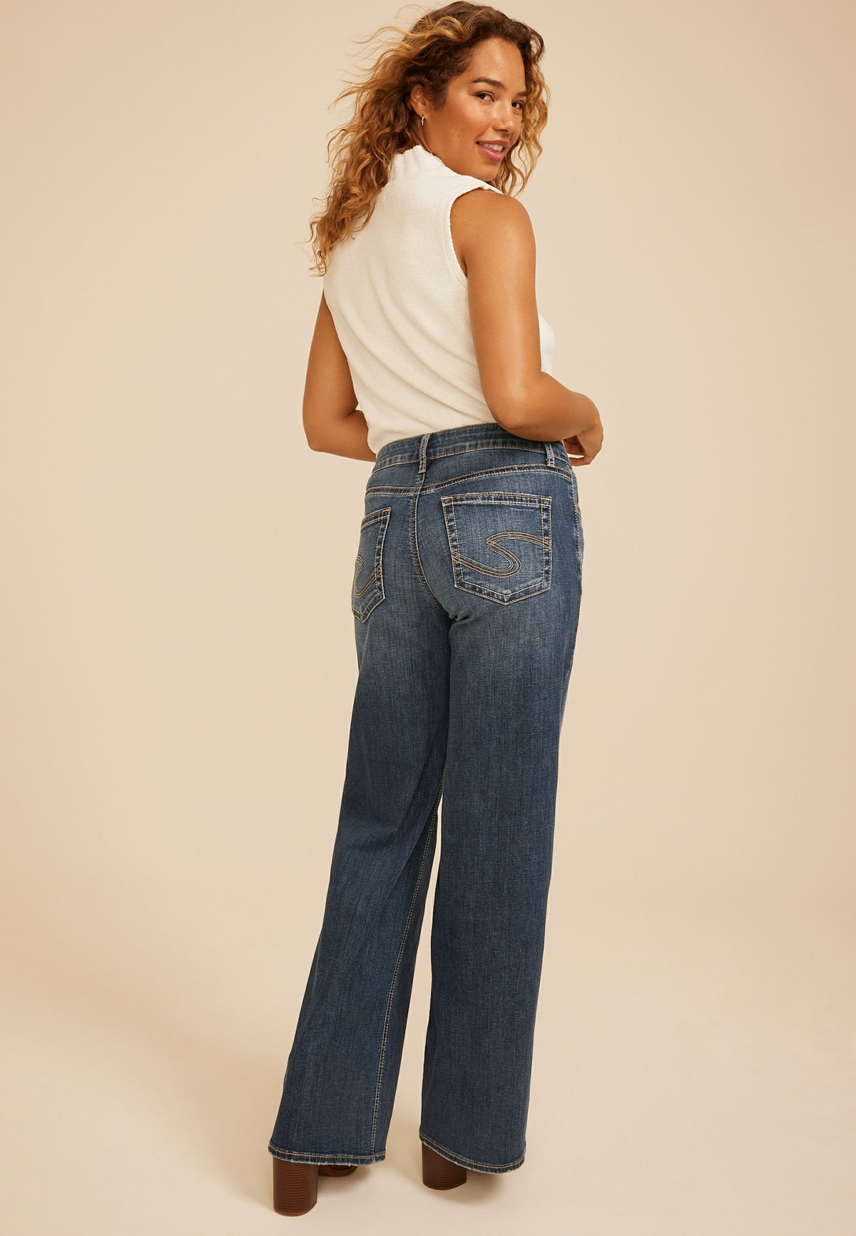 Silver Jeans Co.® Suki Curvy Mid Rise Wide Leg Jean