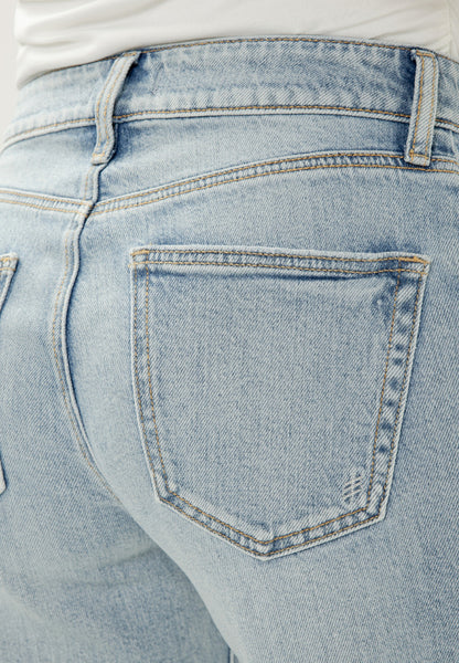 Silver Jeans Co.® Suki Curvy Mid Rise Cropped Wide Leg Jean
