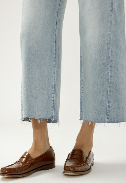 Silver Jeans Co.® Suki Curvy Mid Rise Cropped Wide Leg Jean