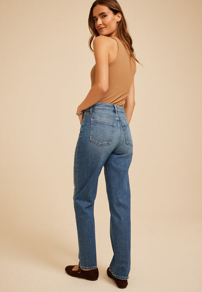 edgely™ 90s High Rise Straight Leg Jean