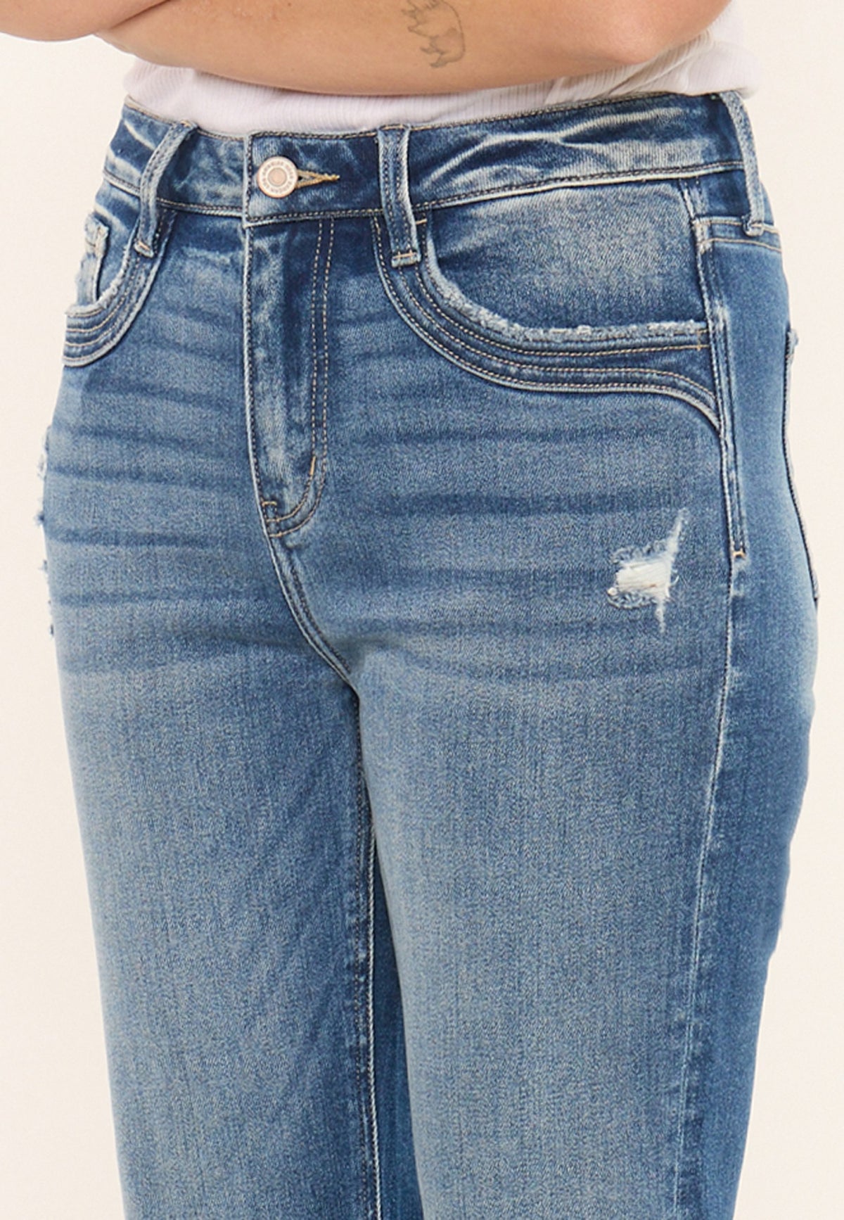 KanCan™ High Rise Seamed Pocket Cuffed Hem Straight Jean