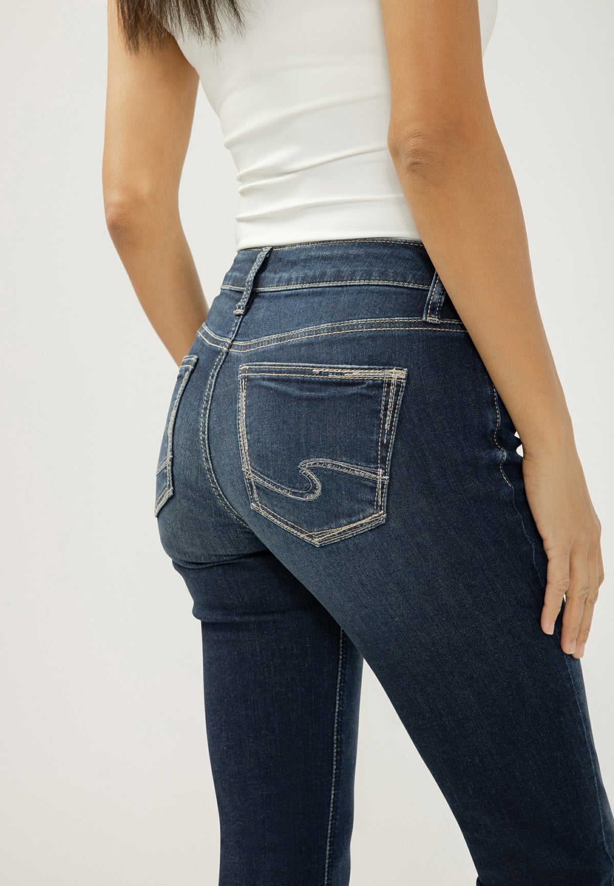 Silver Jeans Co.® Suki Curvy Mid Rise Cuffed Hem Cropped Jean