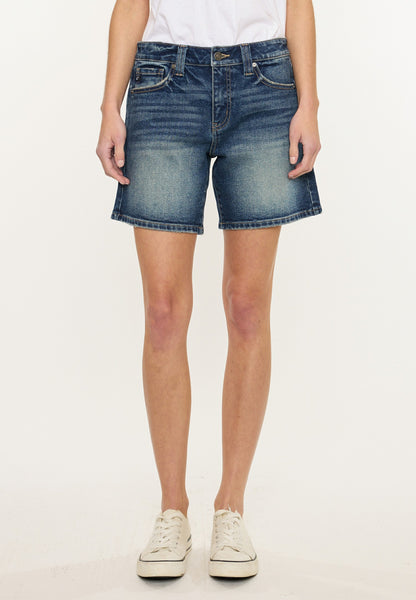 KanCan™ High Rise Relaxed 7in Mom Short