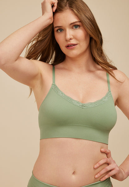 True Stretch Seamless V Neck Lace Trim Bralette