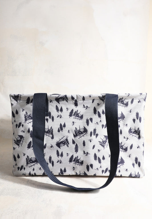 Holiday Everyday Adventure Ski Lodge Foldable Tote