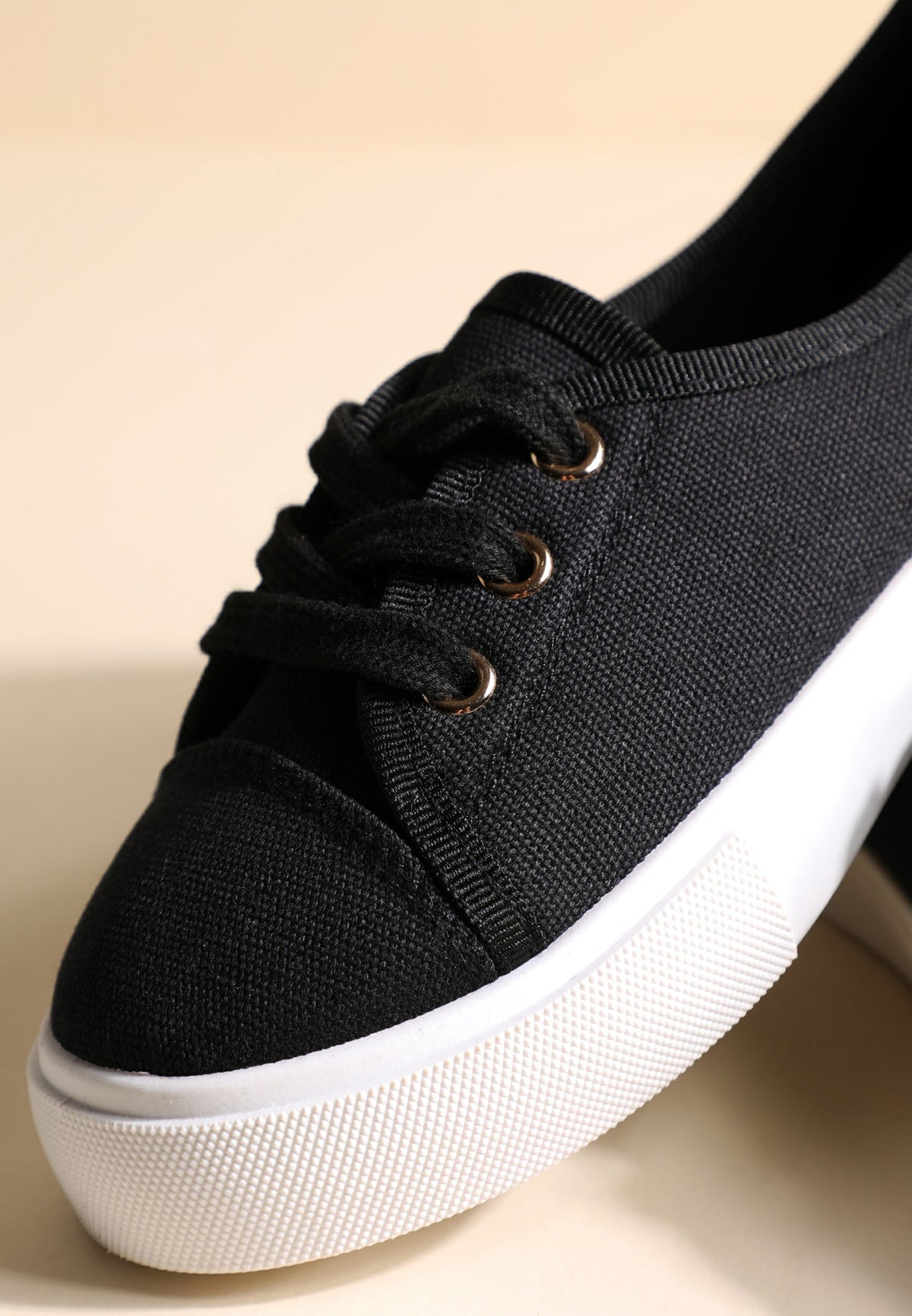 SuperCush Canvas Lace Up Sneakers
