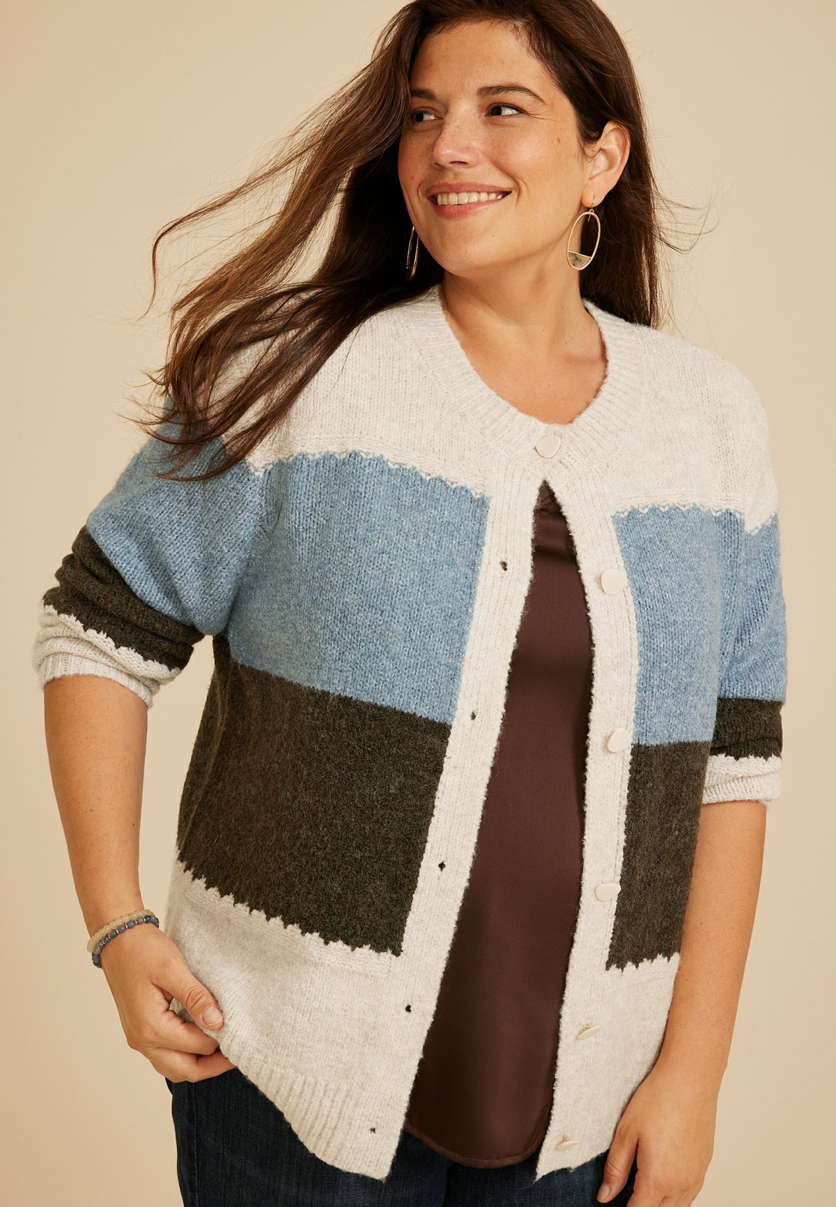 Plus Size Colorblock Crew Neck Button Front Cardigan