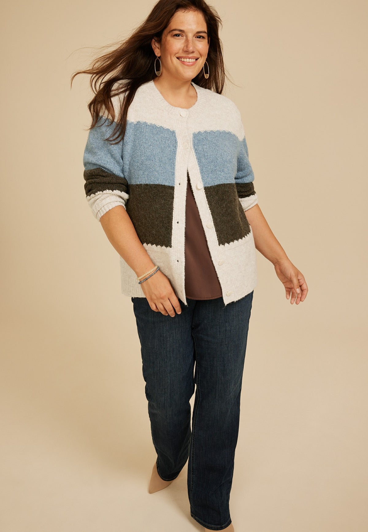 Plus Size Colorblock Crew Neck Button Front Cardigan