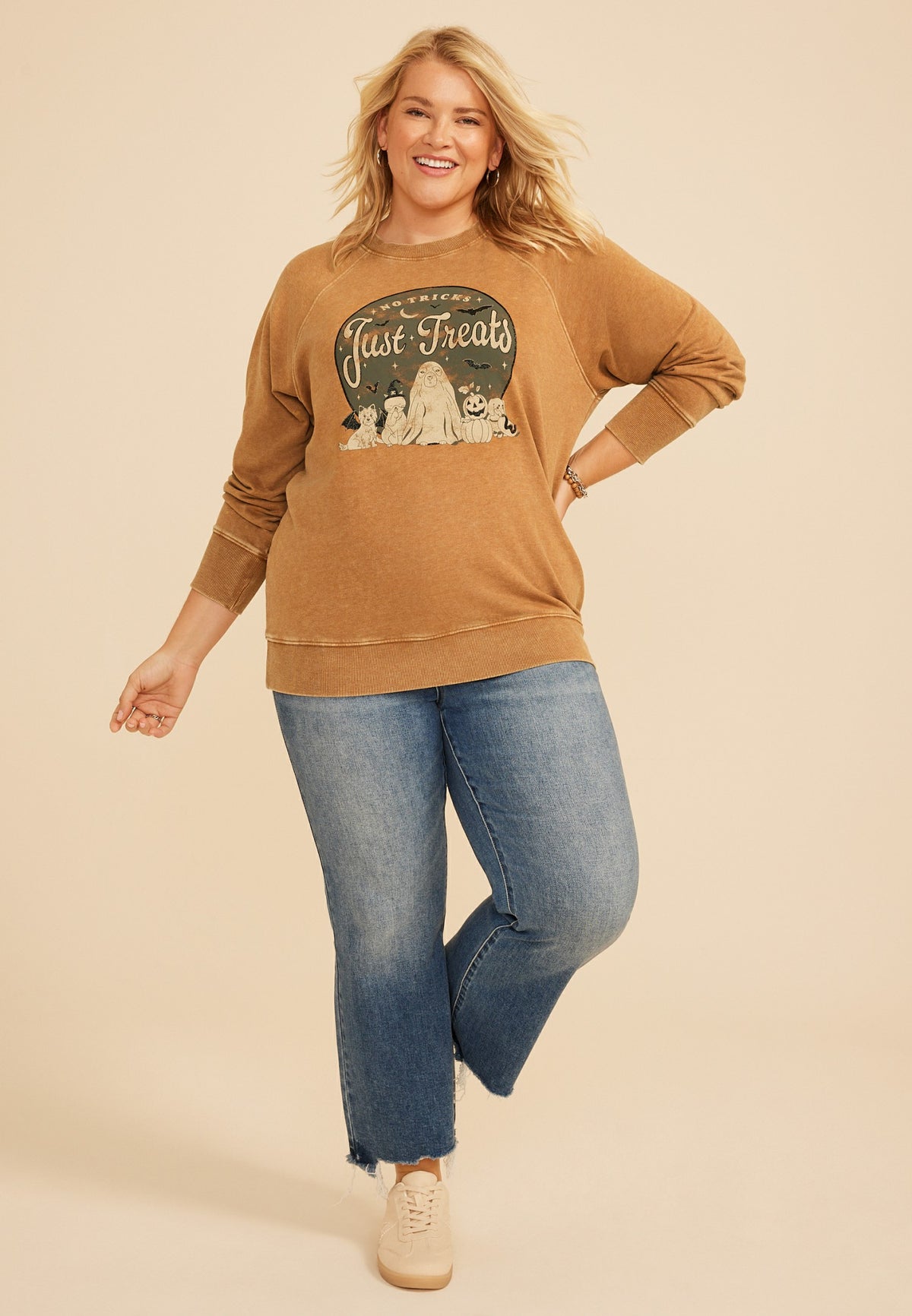 Plus Size No Tricks Just Treats Halloween Graphic Sweatshirt