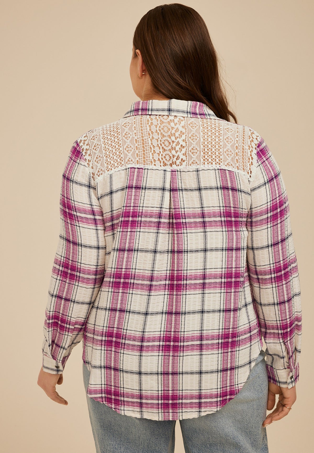 Plus Size Pucker Plaid Lace Back Button Down Shirt