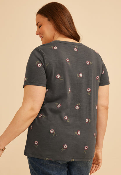 Plus Size 24/7 Dawson Embroidered Rose Crew Neck Tee