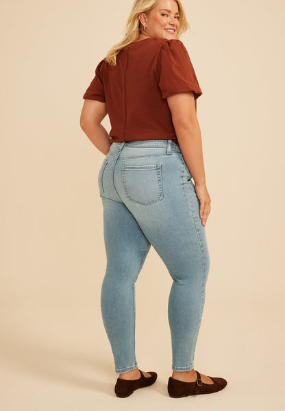 Plus Size m jeans by maurices™ Cool Comfort Spaded Welt Pocket Jegging