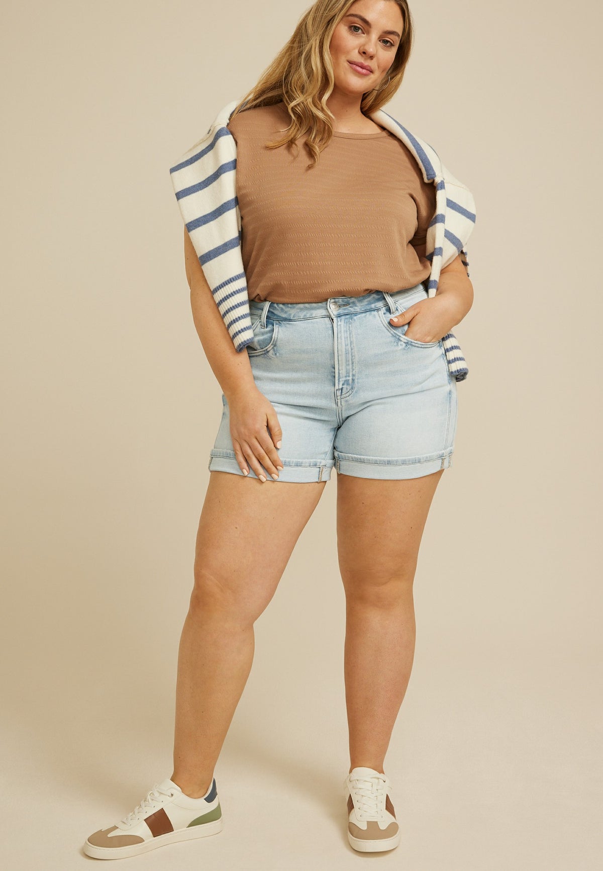 Plus Size Flying Monkey™ High Rise Double Pocket Cuffed Hem 5in Short